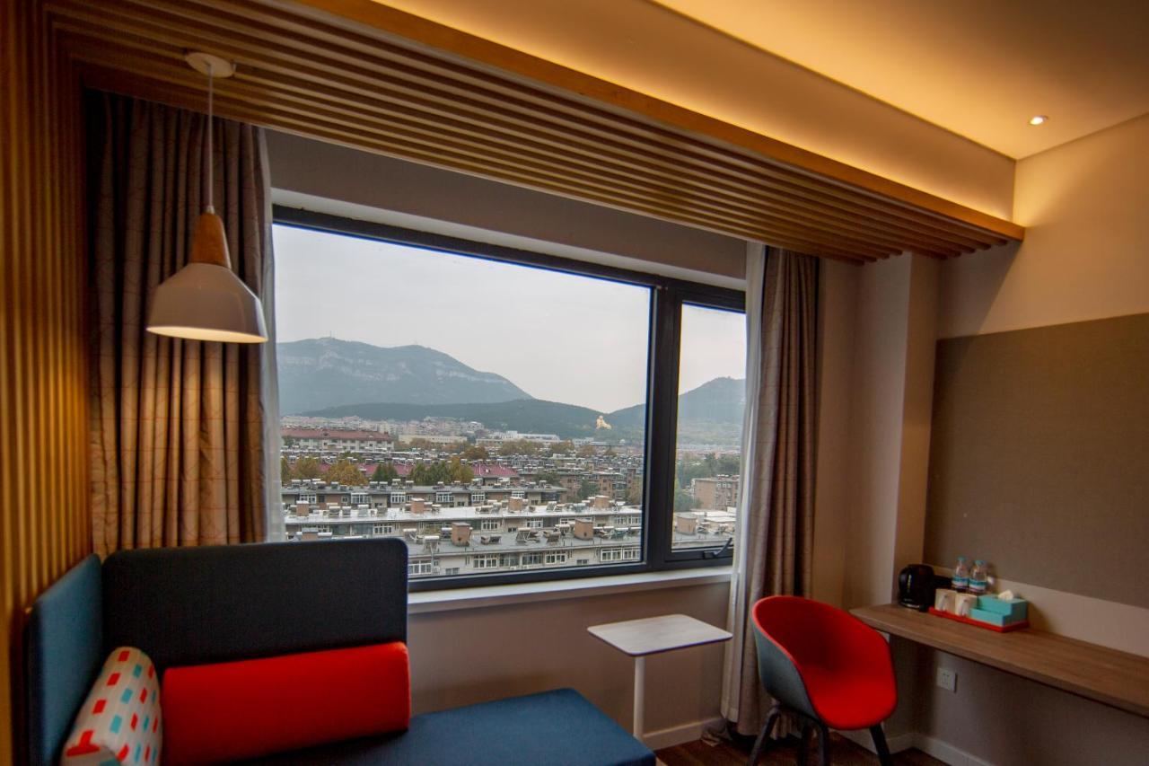 Holiday Inn Express Jinan Jingshi Road, An Ihg Hotel Exteriér fotografie