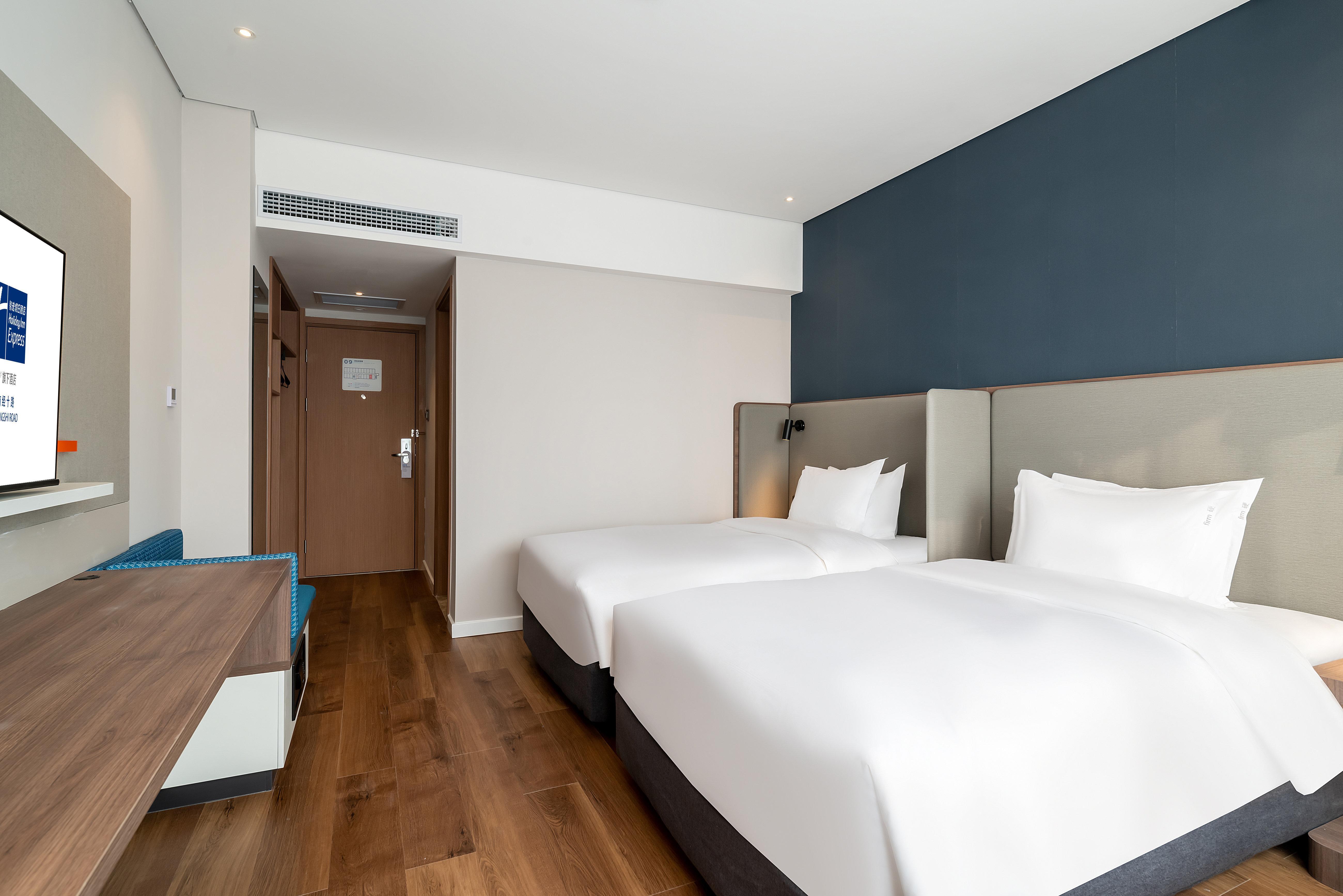 Holiday Inn Express Jinan Jingshi Road, An Ihg Hotel Exteriér fotografie